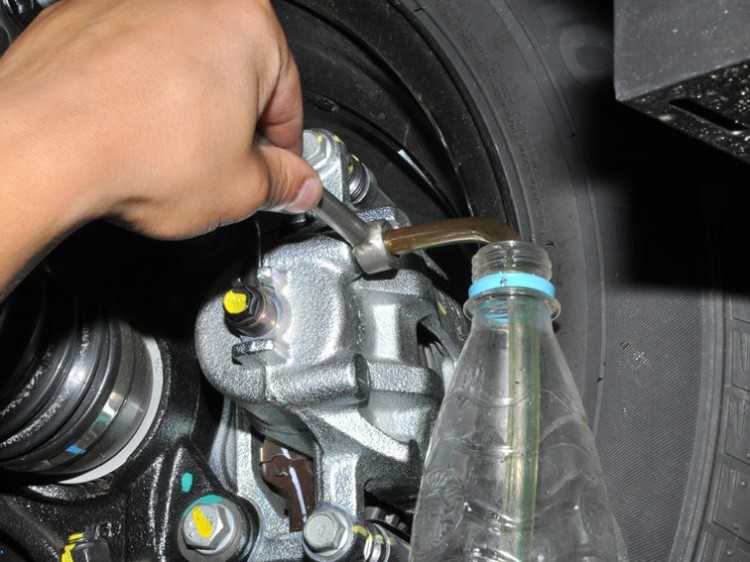 Opel corsa b проверка состояния шин и давления их накачки, ротация колес