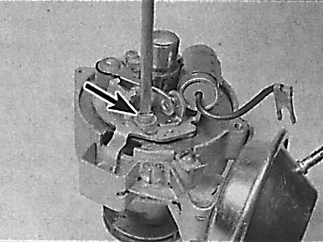 Элементы системы зажигания снятие и установка опель омега a с 1986 по 1994 г.в.