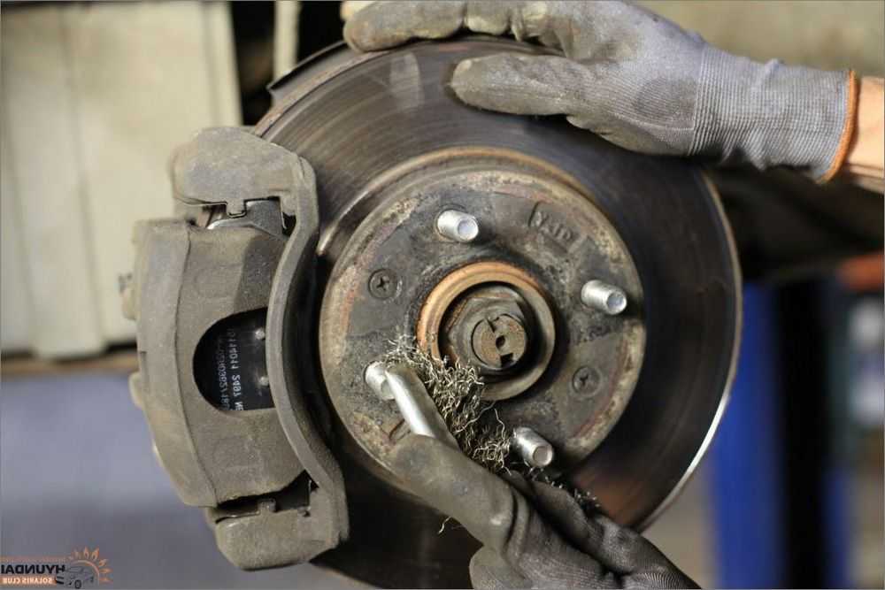 Снятие, восстановительный ремонт и установка суппортов дисковых тормозных механизмов передних колес | opel astra | руководство opel